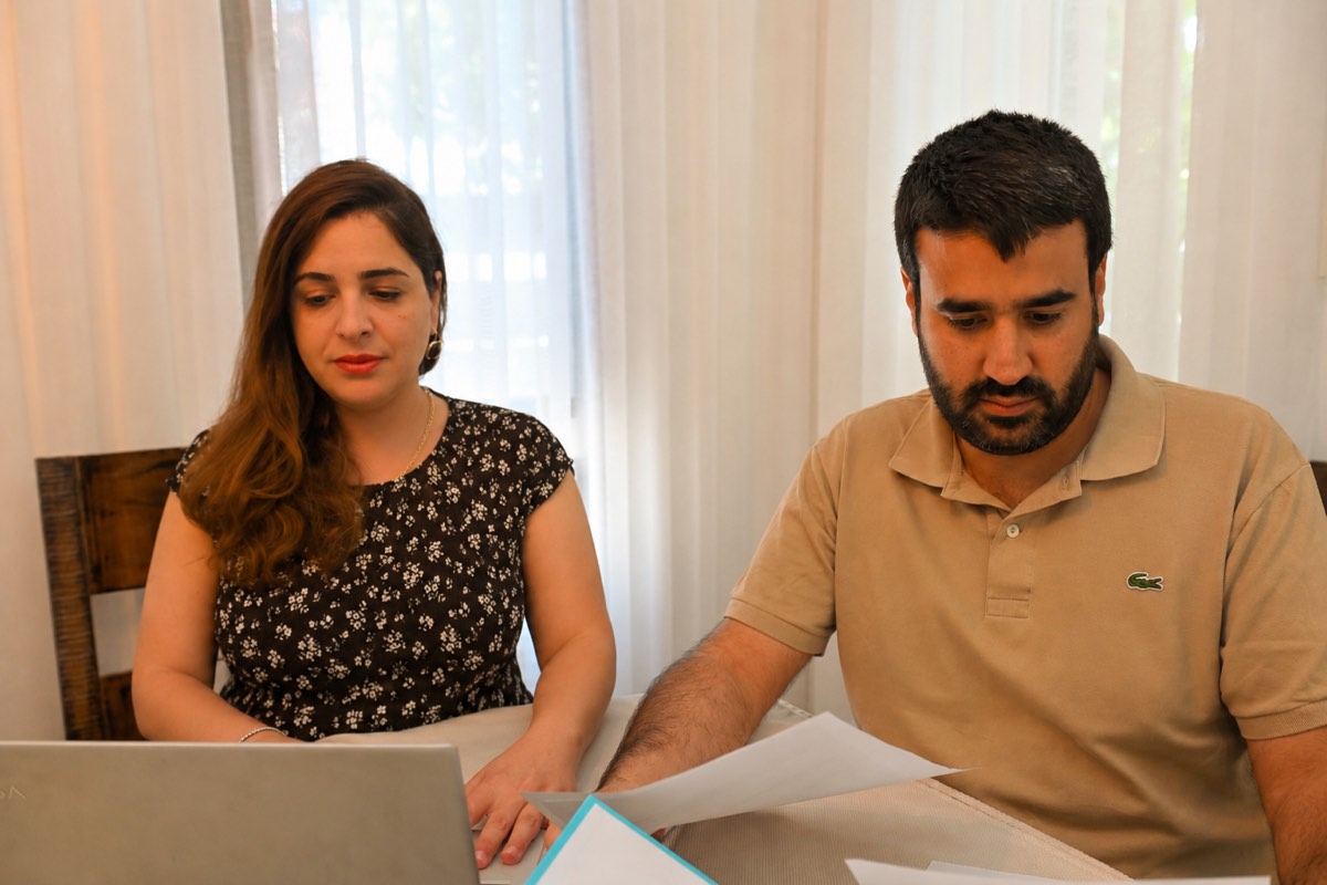 איתן אשטמקר וליגל פריש מנתחים את הנתונים של עסק - Plan B Business